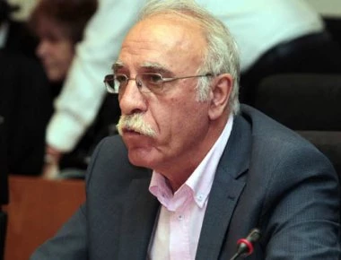 Ανάταξη της αμυντικής βιομηχανίας προτείνει ο Δ. Βίτσας